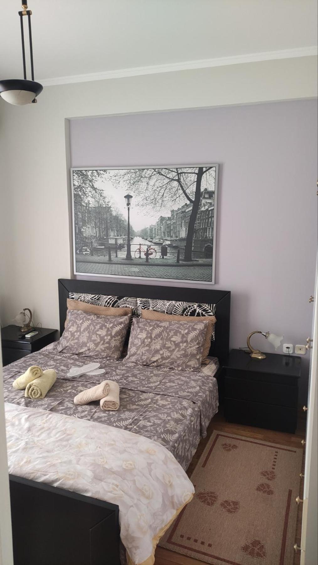 Quiet Spacious In *